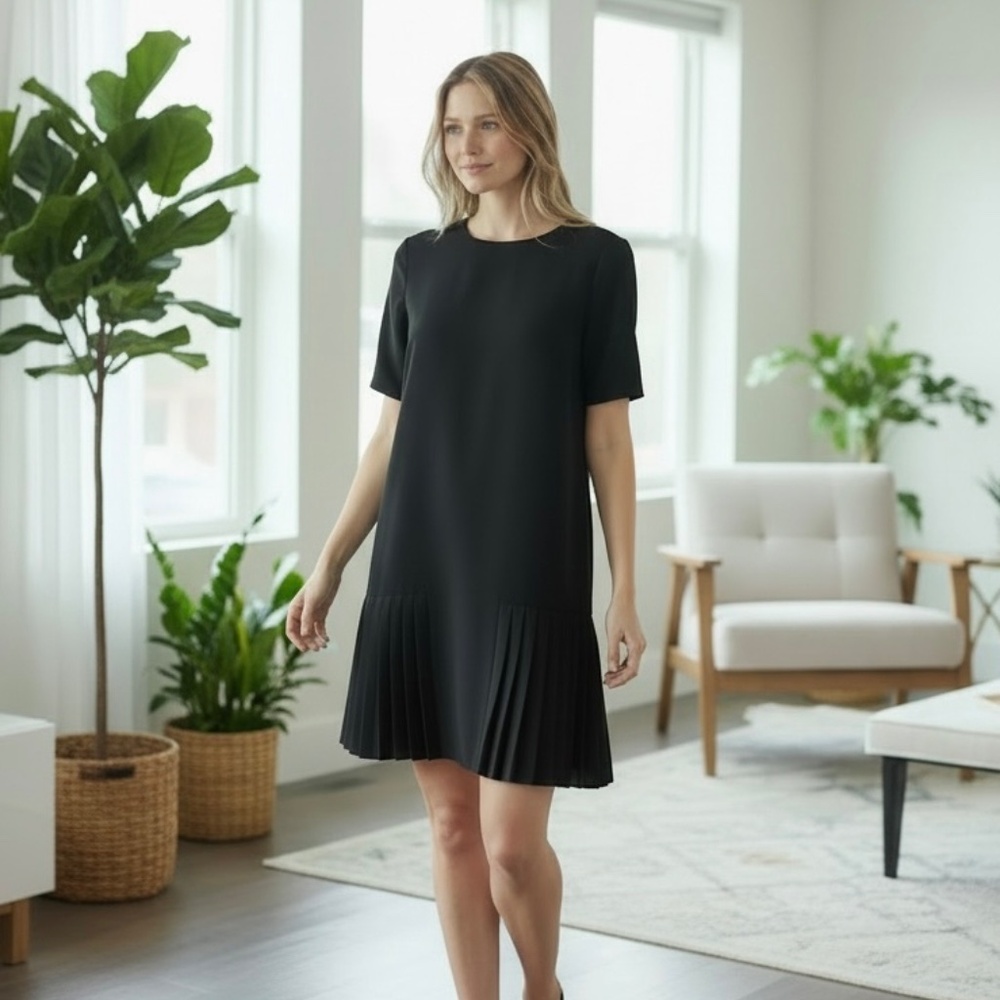 black pleated hem dress - Picture 2 of 2